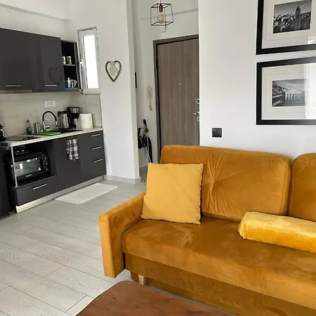 شقة Deluxe Town Hall Square Flat In Historical Center 3