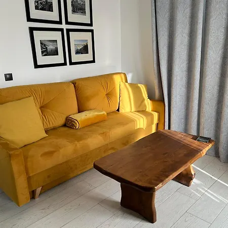 Deluxe Town Hall Square Flat In Historical Center 3 شقة *