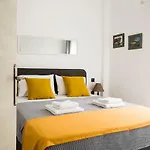 Deluxe Town Hall Square Flat In Historical Center 3 Apartament